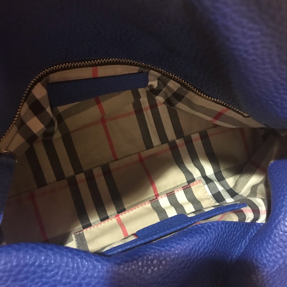 Authentic Burberry Handbag - Picture 4 of 6